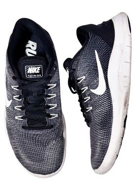 Nike Flex Running Shoes